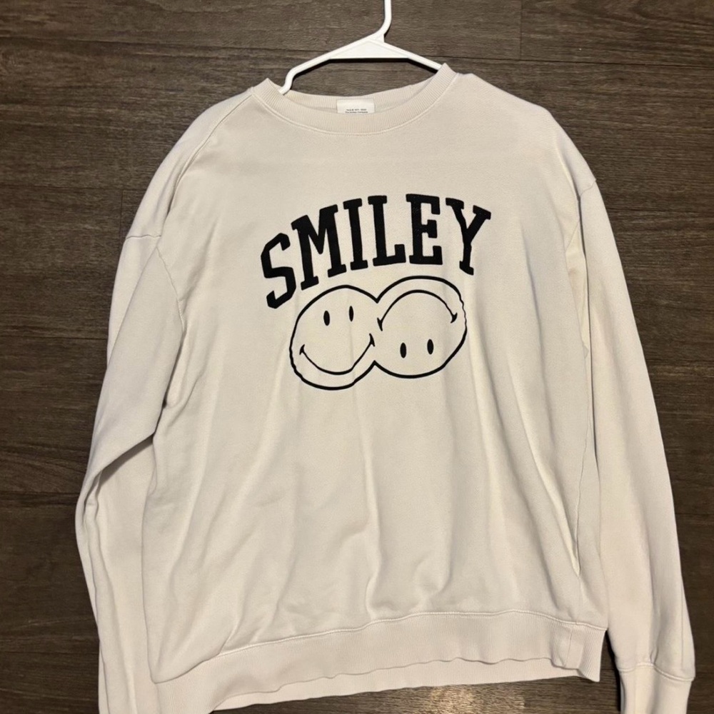 PacSun Cream Crewneck Sweater with Black Smiley Design